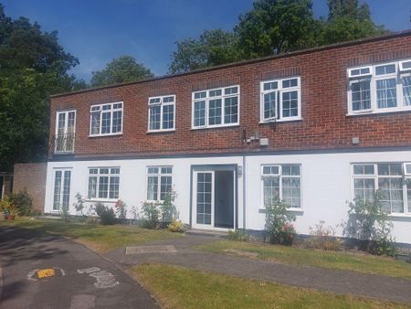 2 bedroom property to rent - Photo 4