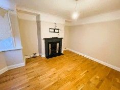 3 bed Semi-Detached House for Rent - Photo 5