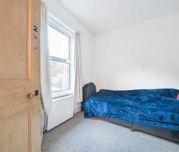 5 bedroom terraced house to rent - Photo 4