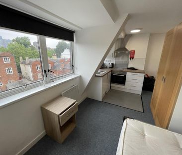 1 bedroom private hall to rent - Photo 5