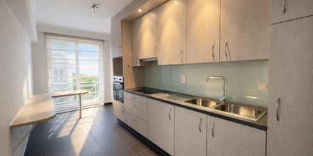 Appartement te huur in Roeselare voor € 750 met 2 slaapkamers - Photo 4