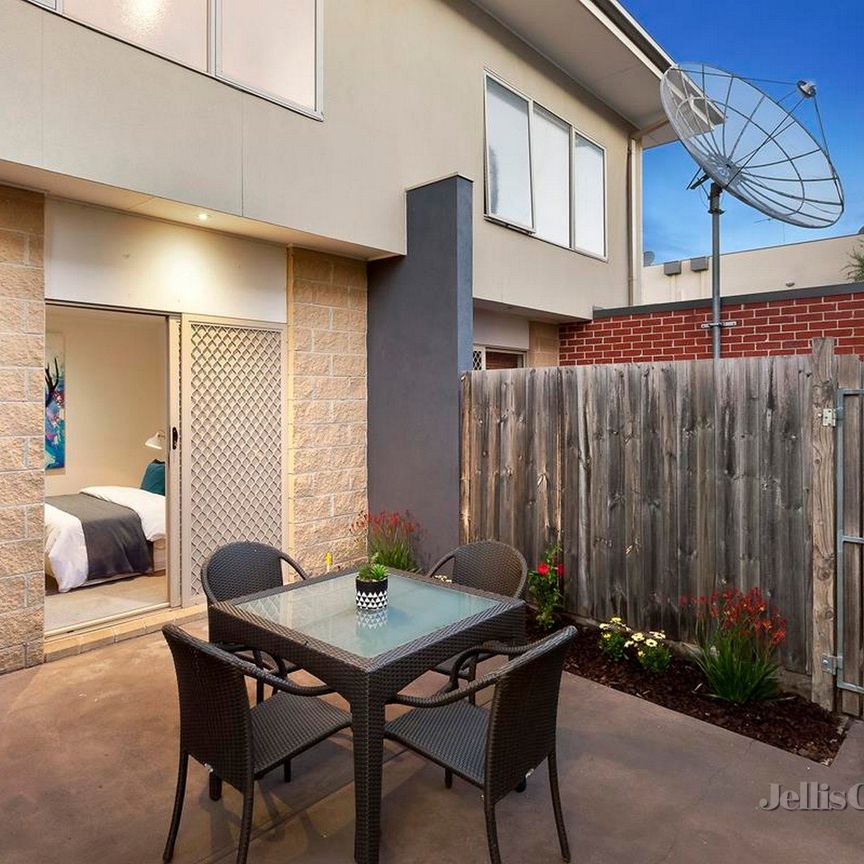 1B Hazel Grove, Pascoe Vale - Photo 1