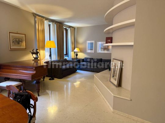 Quadrilocale buono stato, primo piano, Centro Storico, Bologna - Photo 1
