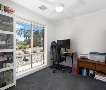 1 Moore Pl, Banks ACT 2906 - House For Rent | Domain - Photo 2