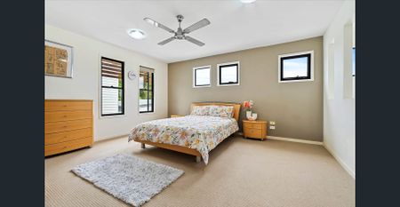 A Quiet, Light-Filled Townhouse Moments from Mudjimba Beach - Photo 5