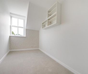 4 bedroom townhouse to rent - Photo 3