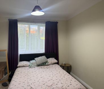 2 bedroom flat to rent - Photo 6