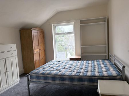 4 bedroom apartment to rent - Photo 5