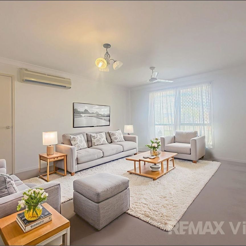 This fantastic family home with double side access and solar panels and big block - Photo 1