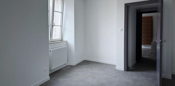 Location / Appartement T4 - Photo 2