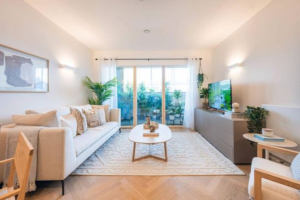 2 bedroom flat to rent - Photo 1