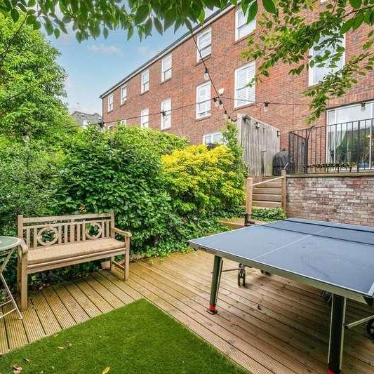 Albert Drive, Southfields, SW19 - Photo 1
