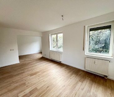 GEMÜTLICHE UND HELLE 2-RAUM-WOHNUNG IN GRÜNER LAGE - Foto 2