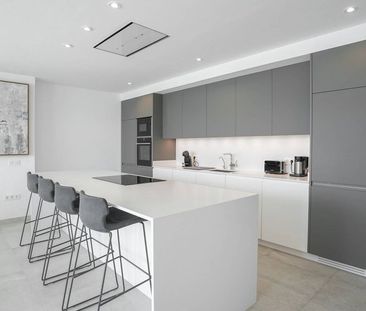 5 bedroom luxury Villa for rent in Benahavís, Andalusia - Photo 6