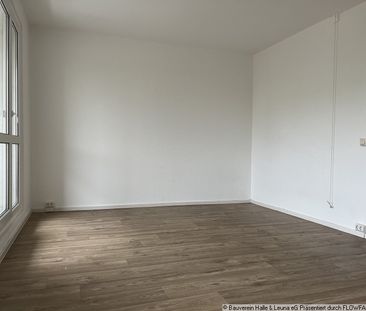 Sanierte 3-Raum-Wohnung mit Aufzug und Balkon! - Photo 2