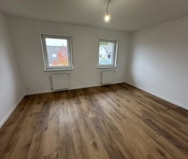 MO0961 - Frisch renovierte, großzügige Wohnung mit Balkon und Garage - Photo 2