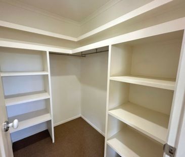 PRIVATE COASTAL 4 BEDROOM HOME - Photo 4