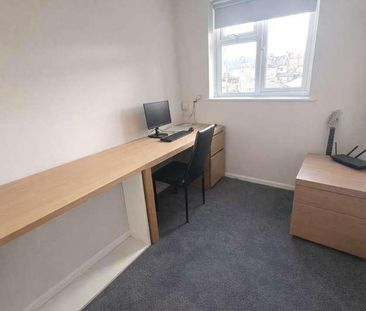 Kimbers Lane, Farnham, Surrey, GU9 - Photo 3