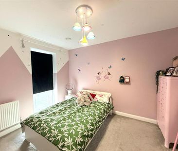 3 bedroom end of terrace house to rent - Photo 5