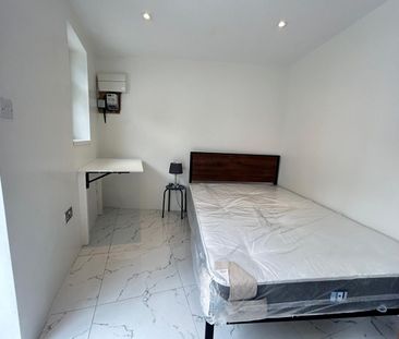 Studio Flat, Farewell Place, CR4 - Photo 6
