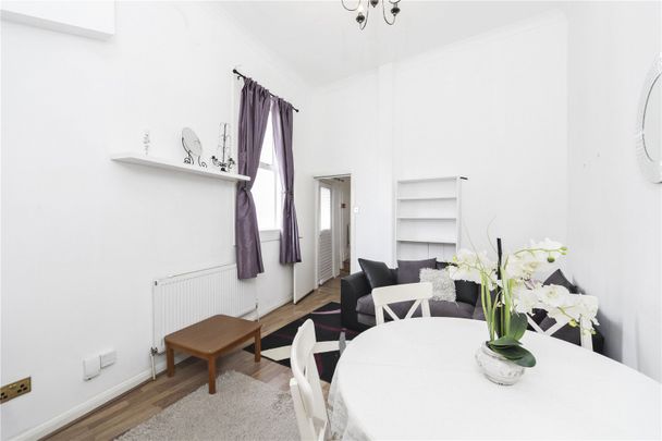 Morella Road, Balham, SW12, London - Photo 1