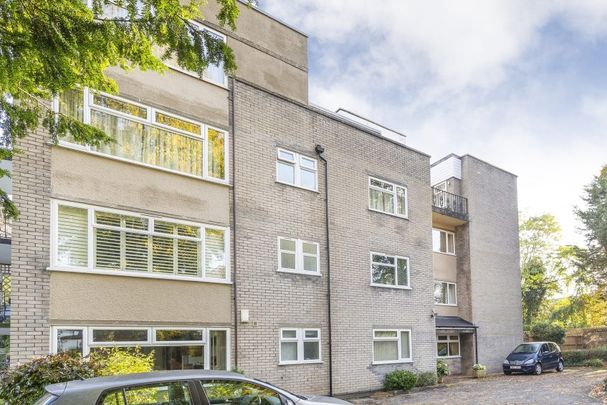 2 Bed Flat - Photo 1