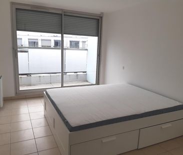 Location Appartement 2 pièces 40m² BORDEAUX 33300 - Photo 2