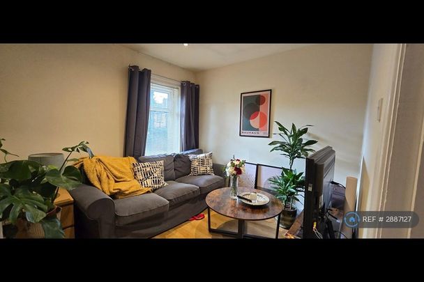 1 bedroom semi-detached house to rent - Photo 1