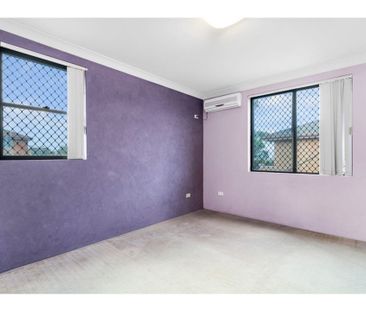 Stylish Living in Prime Hurstville Location - Photo 4