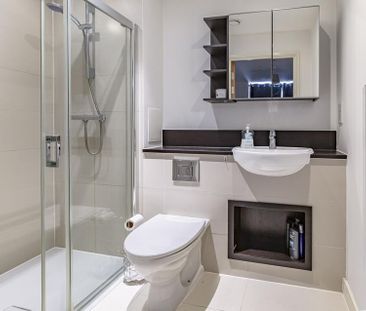 2 bedroom flat to rent - Photo 6