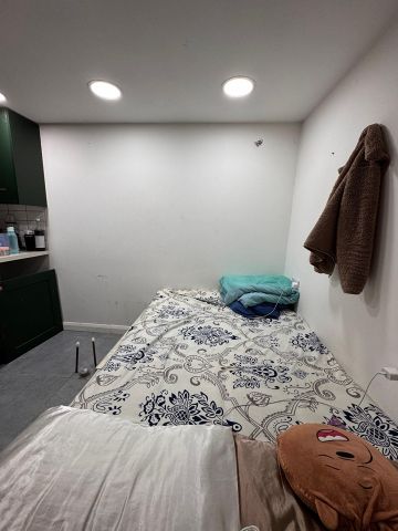 Room in a Shared House, Denbigh Road, E6 - Photo 2