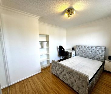 4 bedroom terraced house to rent - Photo 1