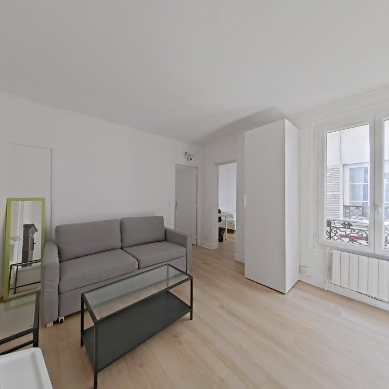 Location Appartement 2 pièces 42m² PARIS 10ème - Photo 1