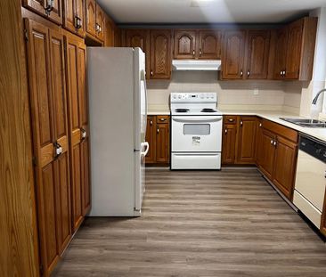 For Lease - 29 Moeller Court, Toronto, Ontario - Photo 5