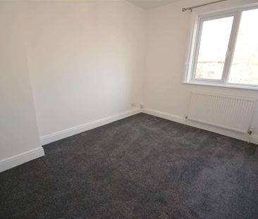 Somerton Avenue, Lowestoft - Photo 3