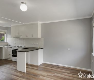 Neat Unit in Central Location - Photo 3