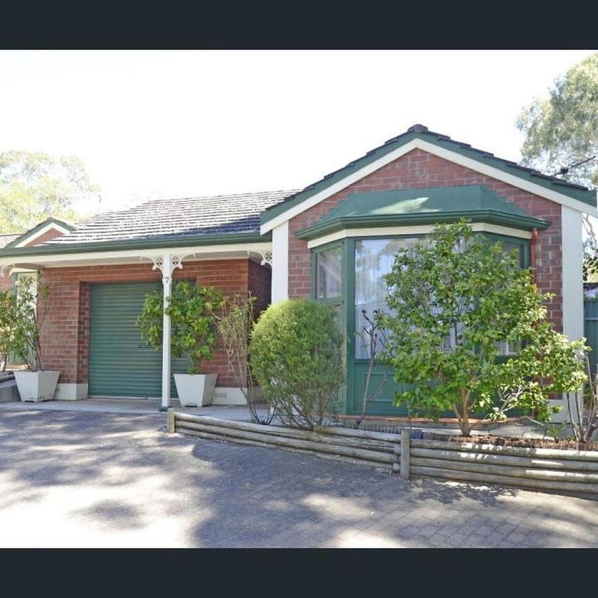 Recently Renovated 3 bedroom Homette in the Heart of Blackwood - Photo 1