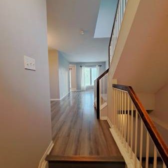 End unit townhouse with 3 beds 2.5 baths-Kanata- Available Immediately - Photo 3