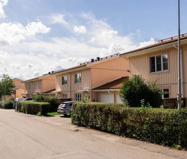 Gunsta Villaväg 18, 74152, Uppsala - Photo 2