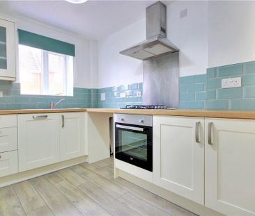 3 bedroom terraced house to rent - Photo 4