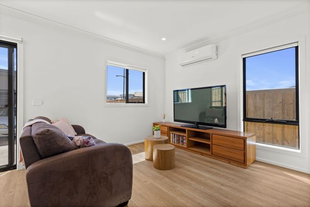 Stunning 4-Bedroom Home in Wollert - Photo 1