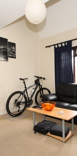 Oriental Road, Woking - Photo 1