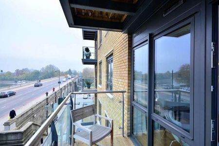 Kew Bridge Apartments, Kew Bridge, TW8 - Photo 4