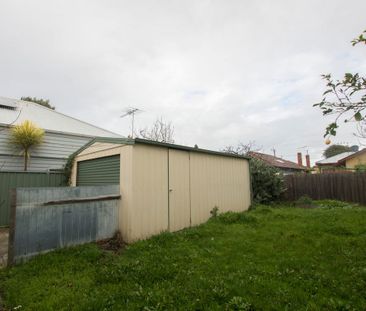 5 Sheddon Street, Pascoe Vale, VIC 3044 - Photo 5