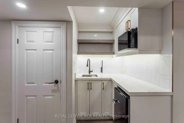 Condo Townhouse For Lease | N9256468 - Photo 1