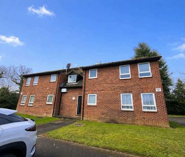 Titchfield Close Tadley, RG26 - Photo 5