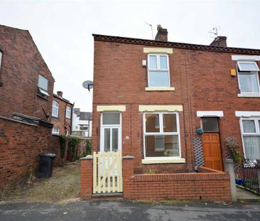 3 bedroom end of terrace house to rent - Photo 1