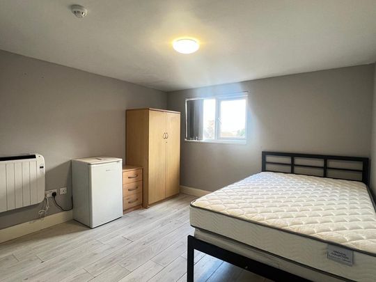 1 bedroom house of multiple occupation to rent - Photo 1