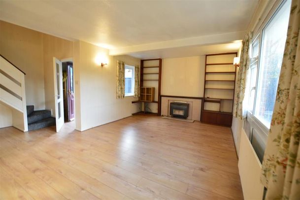 4 bedroom detached house to rent - Photo 1