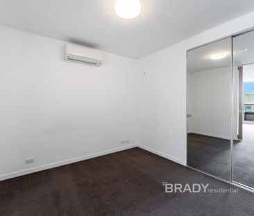 2307/231 Harbour Esplanade, Docklands - Photo 1